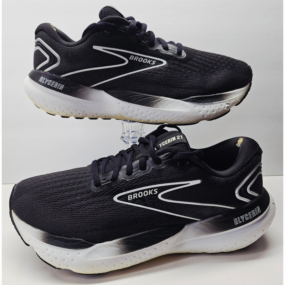 Brooks Women 8.5 Comfy footwear